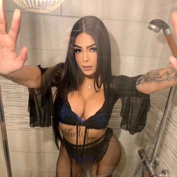 TS Lunna Jolie 18y. great almost taboo.