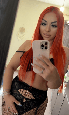Seductive_Alice_